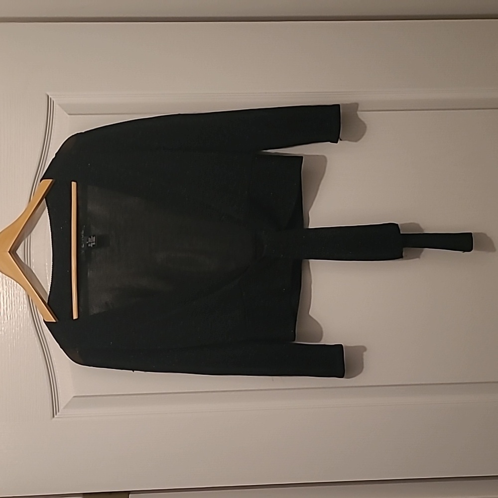 Top - Picture 2 of 3